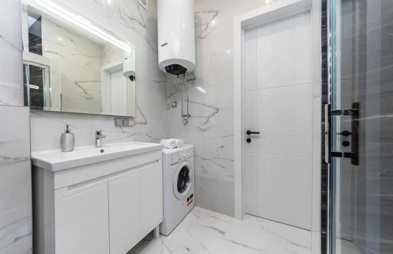 Fashionable Apartments. Smartplaza Metro Minskaya. Obolon Kijev Kültér fotó